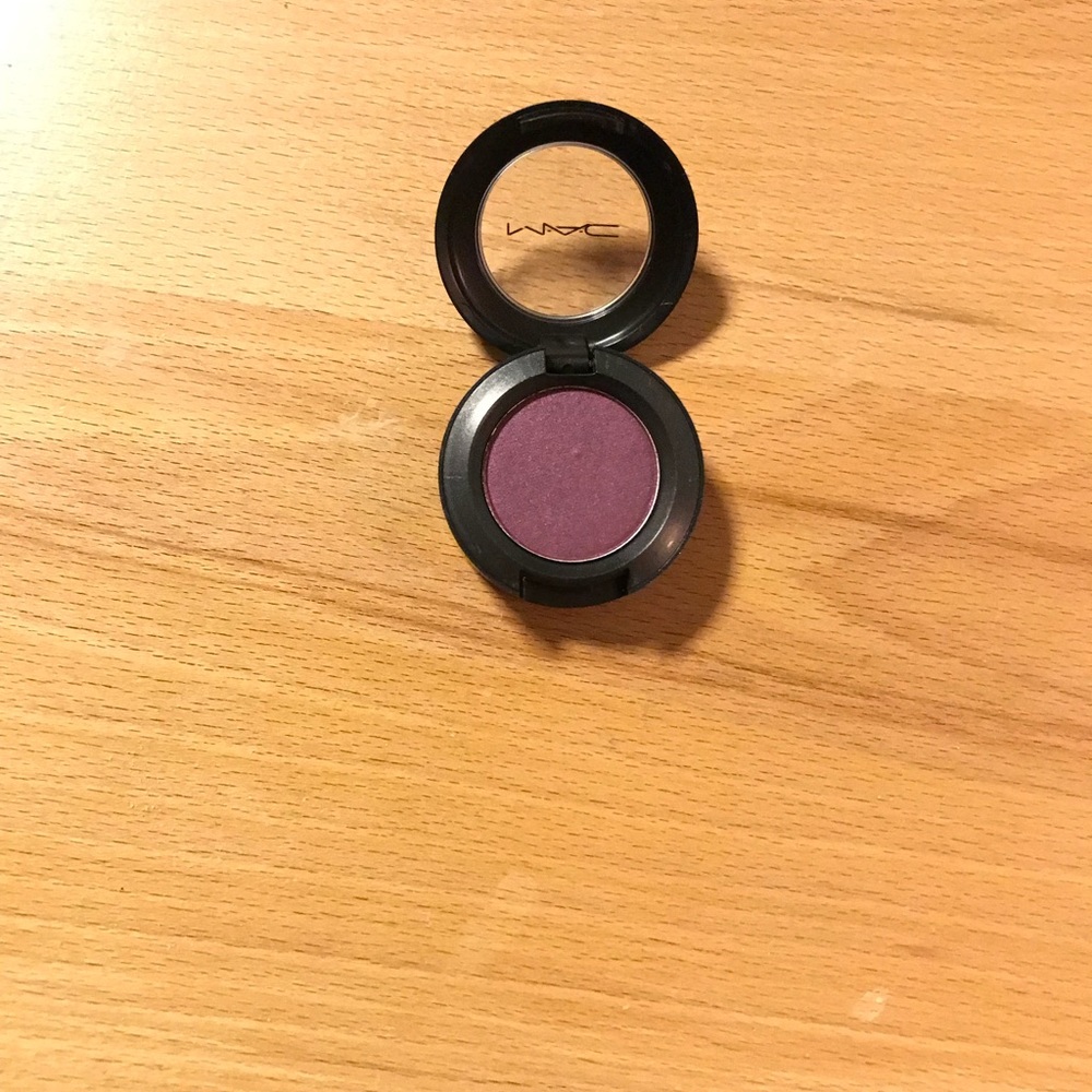 Mac eyeshadow nocturnelle
